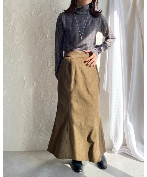 She's Closet(シーズクローゼット)の「タータンチェック柄ボトルネック長袖カットソートップス(Tシャツ/カットソー・レディース・グレイッシュベージュ/ブラック・FREE)」の13枚目の写真