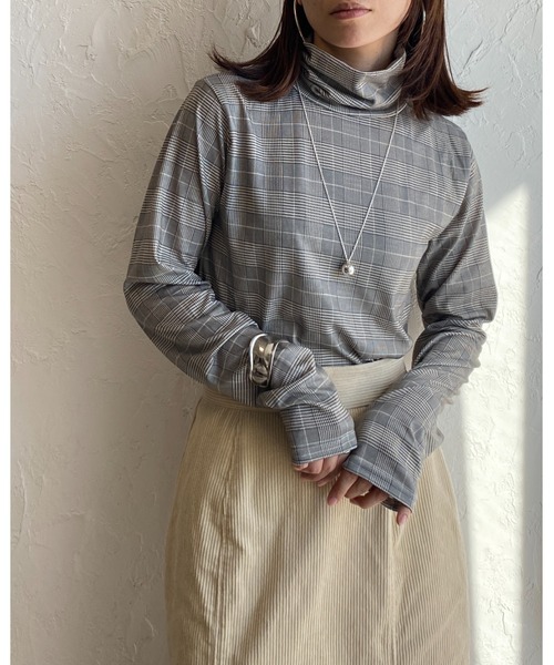 She's Closet(シーズクローゼット)の「タータンチェック柄ボトルネック長袖カットソートップス(Tシャツ/カットソー・レディース・グレイッシュベージュ/ブラック・FREE)」の15枚目の写真