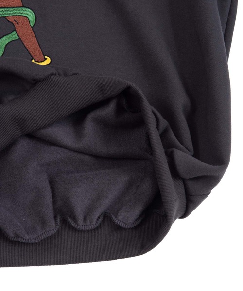 PUNYUS（プニュズ）の「裏起毛アマゾネス刺繍パーカー（パーカー・レディース・ベージュ/ブルー/グリーン/スミクロ・4/3）」の8枚目の写真