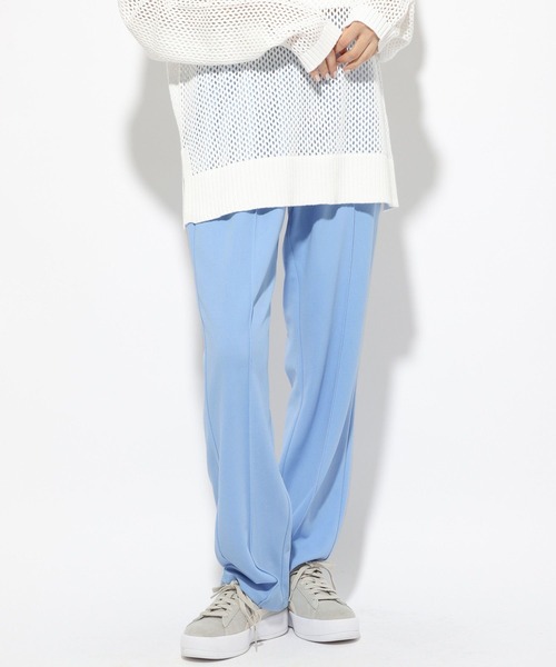 PBLIM（ページボーイリム）の「PAGEBOYLIM/ストレッチテーパードパンツ（その他パンツ・レディース・ブラック系その他/ライム/ブルー/オレンジ/ライトグリーン/ライトイエロー/ブルー系その他/ホワイト系その他/グリーン系その他6/ホワイト系その他4/イエロー系その他6/ブラック・SMALL/MEDIUM/LARGE）」の9枚目の写真