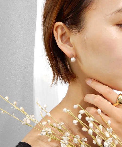 minia(ミニア)の「しずくパールピアス(ピアス(両耳用)・レディース・グレー/ブルー/ライトブルー/ピンク・FREE)」の4枚目の写真