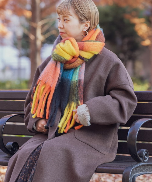 ITEMS URBANRESEARCH(アイテムズ アーバンリサーチ)の「ブークレブロックチェックストール(ストール/ショール・レディース・レッド/オフホワイト/オレンジ/ブルー・ONE)」の7枚目の写真