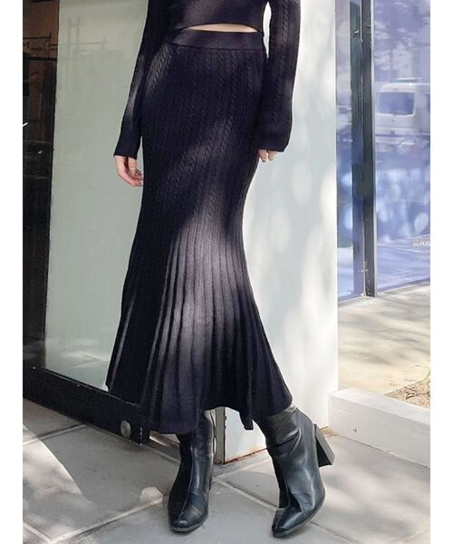 GYDA(ジェイダ)の「【SETUP着用可】マーメイドケーブルニットスカート(スカート・レディース・ブラック/ピンク/アイボリー/ベージュ・FREE)」の3枚目の写真