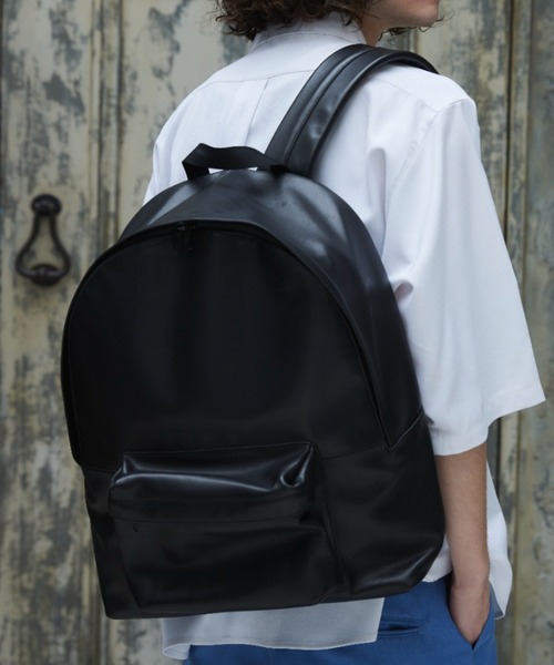 CASPER JOHN（キャスパージョン）の「Cow leather back pack/カウレザーバックパック（バックパック/リュック・メンズ・ブラック/グレイッシュベージュ・FREE）」の6枚目の写真