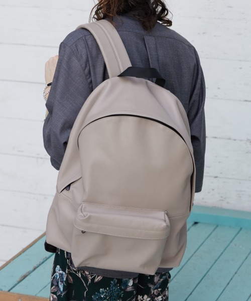 CASPER JOHN（キャスパージョン）の「Cow leather back pack/カウレザーバックパック（バックパック/リュック・メンズ・ブラック/グレイッシュベージュ・FREE）」の9枚目の写真