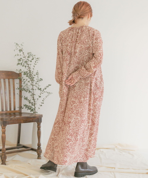 ITEMS URBANRESEARCH(アイテムズ アーバンリサーチ)の「ペイズリーラグランワンピース(ワンピース・レディース・ベージュ/ブラック/アイボリー・FREE)」の10枚目の写真