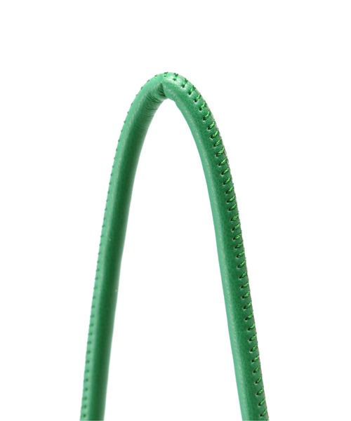 NATURAL BEAUTY BASIC（ナチュラルビューティーベーシック）の「シャーリングハンドルクラッチ（クラッチバッグ・レディース・ブラック/グリーン・ﾌﾘ-）」の12枚目の写真