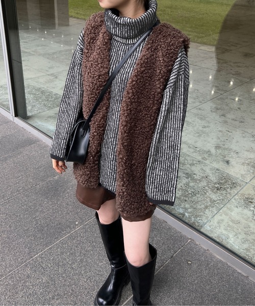 PairPair(ペアペア)の「ストライプタートルニット(ユニセックス)(ニット/セーター・レディース・グリーン/ベージュ/ブラック・FREE)」の2枚目の写真