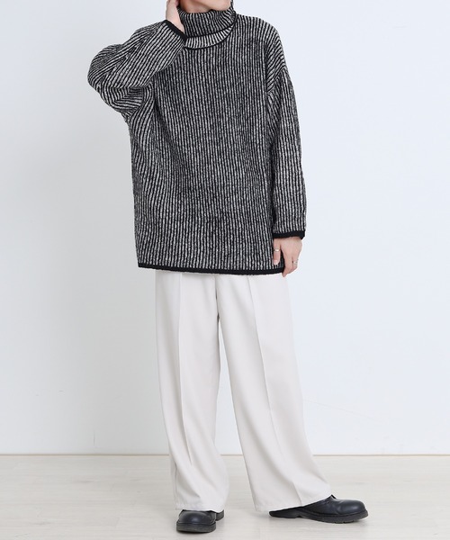 PairPair(ペアペア)の「ストライプタートルニット(ユニセックス)(ニット/セーター・レディース・グリーン/ベージュ/ブラック・FREE)」の19枚目の写真