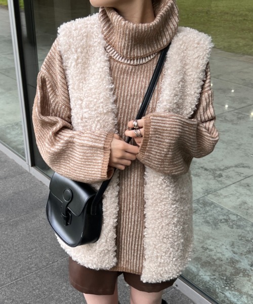 PairPair(ペアペア)の「ストライプタートルニット(ユニセックス)(ニット/セーター・レディース・グリーン/ベージュ/ブラック・FREE)」の10枚目の写真