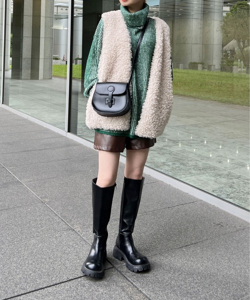 PairPair(ペアペア)の「ストライプタートルニット(ユニセックス)(ニット/セーター・レディース・グリーン/ベージュ/ブラック・FREE)」の11枚目の写真