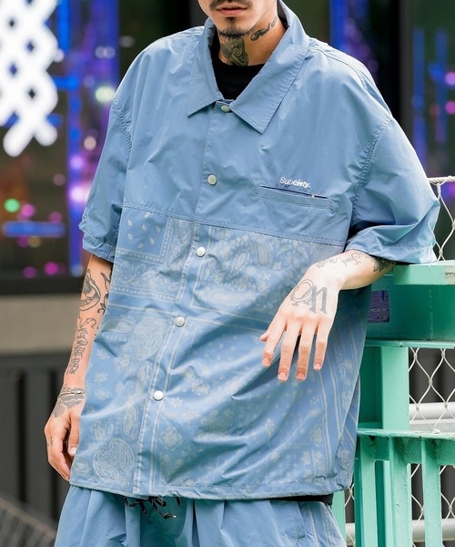 Subciety(サブサエティ)の「PAISLEY COACH SHIRT(シャツ/ブラウス・メンズ・ブラック/ブルー・MEDIUM/LARGE/X-LARGE)」の1枚目の写真