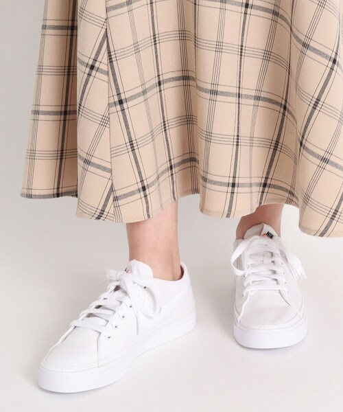 grove(グローブ)の「◆NIKE CourtLegacyCanvas スニーカー(スニーカー・レディース・オフホワイト/ブラック/ベビーピンク・35/45)」の9枚目の写真