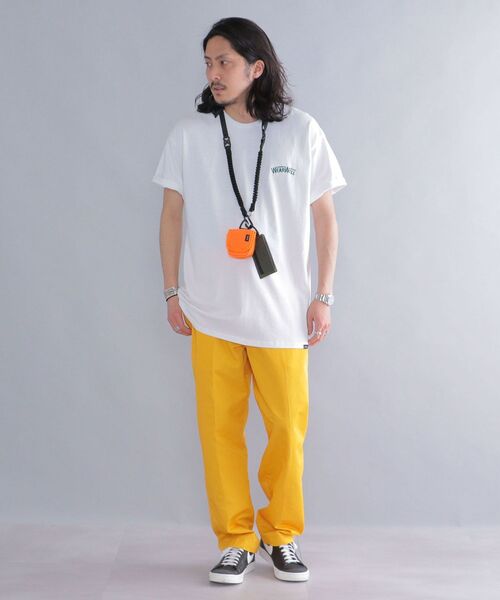 SHIPS(シップス)の「*【SHIPS別注】WEARWELL: エンブロイダリー ワンポイント ロゴ / バックプリント Tシャツ(Tシャツ/カットソー・メンズ・ブラウン/ホワイト/ネイビー/イエロー系・LARGE/MEDIUM/X-LARGE)」の5枚目の写真