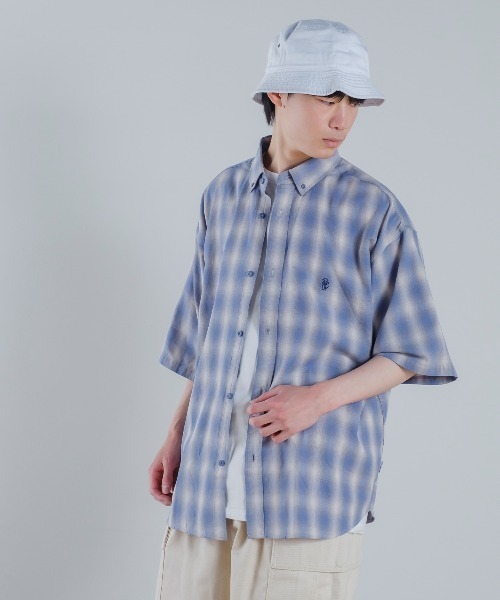 improves（インプローブス）の「ワンポイント 刺しゅう 半袖 レギュラーカラー チェックシャツ（シャツ/ブラウス・メンズ・ブルー/オレンジ/グリーン・LARGE/MEDIUM）」の12枚目の写真