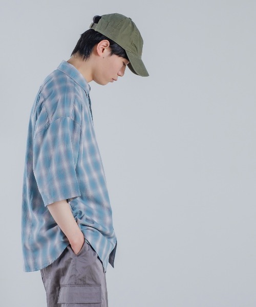 improves（インプローブス）の「ワンポイント 刺しゅう 半袖 レギュラーカラー チェックシャツ（シャツ/ブラウス・メンズ・ブルー/オレンジ/グリーン・LARGE/MEDIUM）」の5枚目の写真