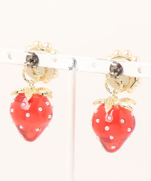 tone(トーン)の「【RosraiE】ストロベリー パール&ビジュー ピアス(MA)(ピアス(両耳用)・レディース・ゴールド・FREE)」の6枚目の写真