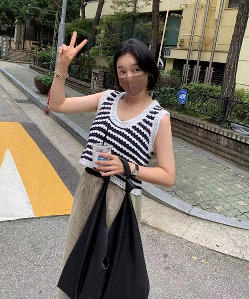 VitaFelice（ヴィータフェリーチェ）の「パンチングボーダーショート丈ベスト（ベスト・レディース・ブラック/ベージュ/ホワイト・FREE）」の12枚目の写真