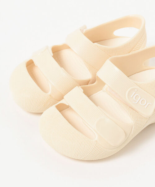 こども ビームス（コドモビームス）の「igor / BONDI SOLID サンダル 22（10.5～16cm）（サンダル・キッズ・レッド系その他4/インディゴブルー/ブラウン系その他3/グレー/オフホワイト/ピンク・15cm/16cm/13cm/14cm/12cm/14.5㎝/12.5cm/11cm/10.5cm）」の18枚目の写真