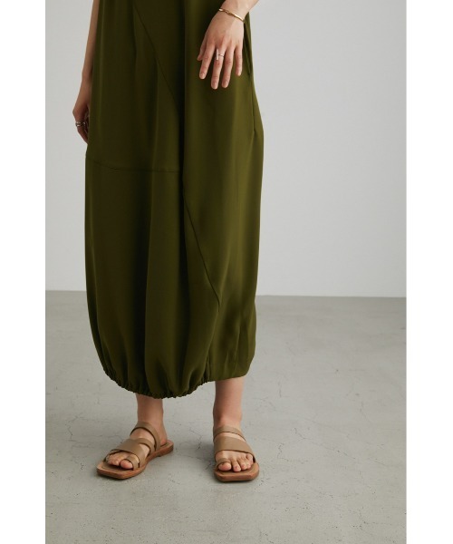 STYLEMIXER（スタイルミキサー）の「アシンメトリーバルーンワンピース（ワンピース・レディース・ブラック/カーキ・SMALL/MEDIUM）」の4枚目の写真