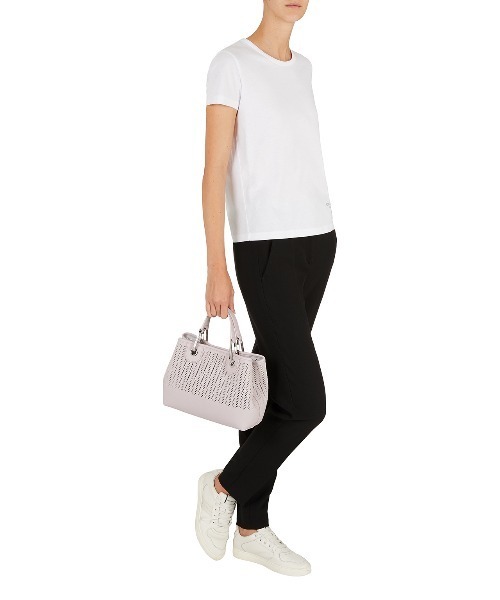 EMPORIO ARMANI（エンポリオアルマーニ）の「【エンポリオ アルマーニ】MyEA スモール パーフォレーション シェブロンモチーフ（ショルダーバッグ・レディース・オフホワイト/ライトピンク・FREE）」の6枚目の写真