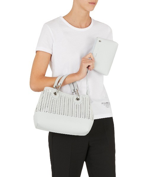 EMPORIO ARMANI（エンポリオアルマーニ）の「【エンポリオ アルマーニ】MyEA スモール パーフォレーション シェブロンモチーフ（ショルダーバッグ・レディース・オフホワイト/ライトピンク・FREE）」の10枚目の写真