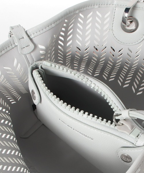 EMPORIO ARMANI（エンポリオアルマーニ）の「【エンポリオ アルマーニ】MyEA スモール パーフォレーション シェブロンモチーフ（ショルダーバッグ・レディース・オフホワイト/ライトピンク・FREE）」の12枚目の写真