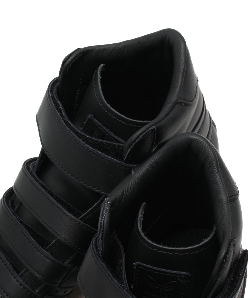 adidas(アディダス)の「ユニセックス アディダス×ジュン・ジー プロモデル ベルクロ adidas x Juun.J PROMODEL 80S HI JJ(スニーカー・レディース・ブラック/ホワイト・26.5cm/23.5cm/27.5cm/23cm/22.5cm/27cm/28cm/24cm)」の3枚目の写真