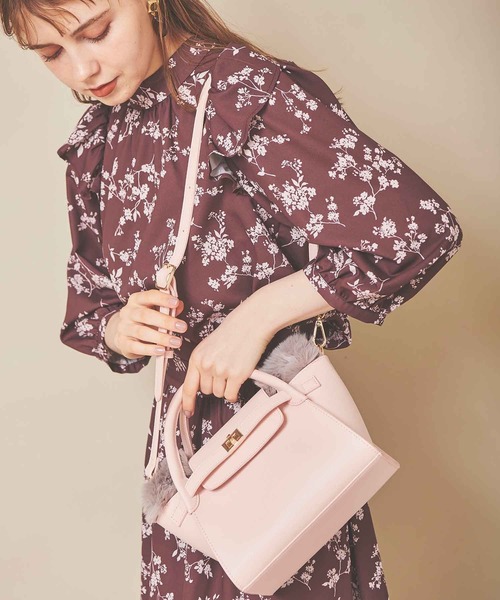 31 Sons de mode（トランテアン　ソン　ドゥ　モード）の「ファー付きミニバッグ（ショルダーバッグ・レディース・ブラック/オフホワイト/ピンク・フリー）」の12枚目の写真