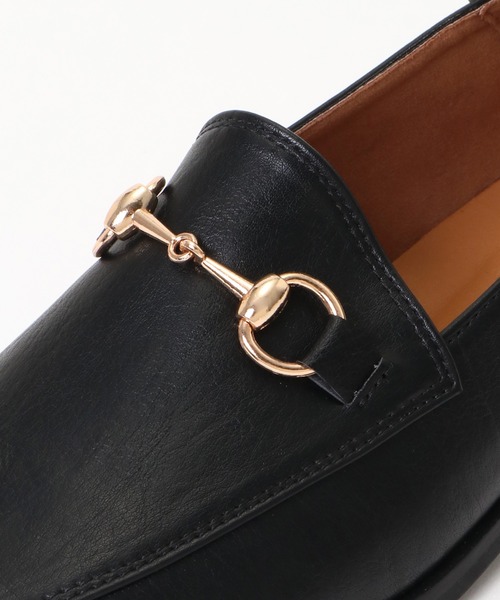 ikka(イッカ)の「ビット付きバブーシュローファー(ローファー・レディース・ベージュ/ブラック・L/M)」の9枚目の写真