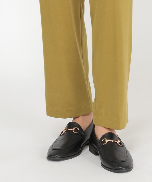 ikka(イッカ)の「ビット付きバブーシュローファー(ローファー・レディース・ベージュ/ブラック・L/M)」の15枚目の写真