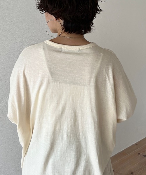wee9s(ウィークス)の「loose fit telotelon tee / 絶妙な透け感が使いやすいルーズフィットテロンテロンティーシャツ(Tシャツ/カットソー・レディース・アイボリー/ブルー/ピンク/オレンジ/ブラック/ホワイト・FREE)」の13枚目の写真