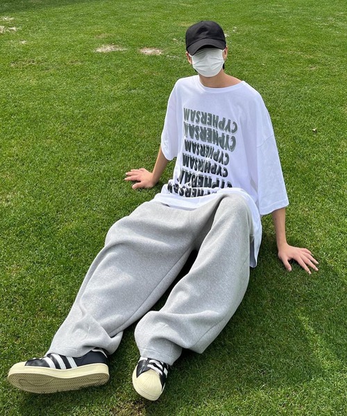 CYPHER3（サイファーサム）の「【CYPHER3】グラフィック 刺繍ロゴ プリントTシャツ（Tシャツ/カットソー・メンズ・ホワイト/チャコールグレー/ブラック/パープル/グレー/ラベンダー/ホワイト系その他/ブラック系その他/ホワイト系その他2・MEDIUM/LARGE）」の4枚目の写真