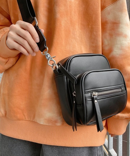 Figments(フィグメンツ)の「合皮ショルダーバッグ(ショルダーバッグ・レディース・ブラック・FREE)」の3枚目の写真