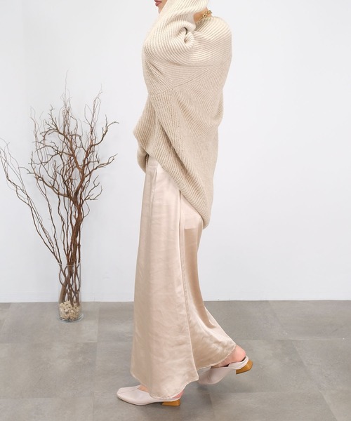 ANDJ(アンドジェイ)の「【2022/AW】ヴィンテージサテンセミフレアスカート(スカート・レディース・ライトベージュ/ベージュ系その他/ブラック・M)」の21枚目の写真