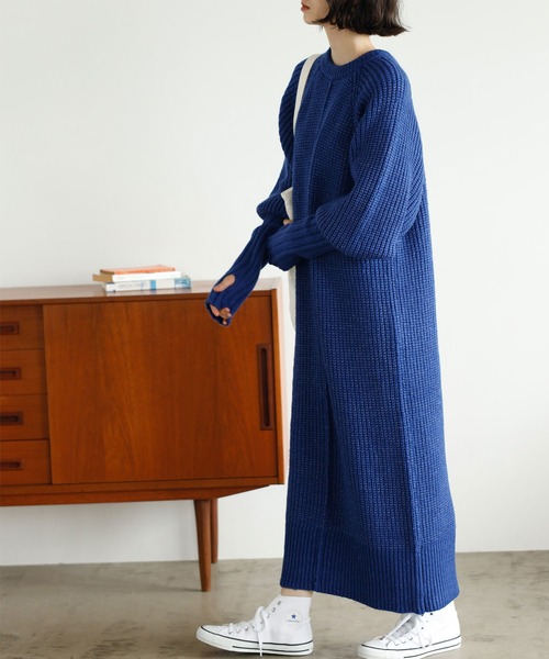 GeeRA(ジーラ)の「フィンガーホールデザインニットワンピース(ワンピース・レディース・アイボリー/ダークブルー/チャコール/ブラック/グレー・SMALL/MEDIUM/LARGE/X-LARGE)」の13枚目の写真