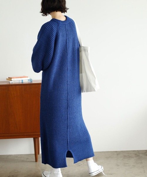 GeeRA(ジーラ)の「フィンガーホールデザインニットワンピース(ワンピース・レディース・アイボリー/ダークブルー/チャコール/ブラック/グレー・SMALL/MEDIUM/LARGE/X-LARGE)」の14枚目の写真