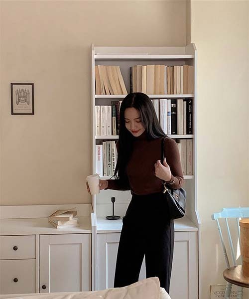 SONA（ソナ）の「SONYUNARA 体型カバーツーボタンストレートスラックス（スラックス・レディース・ブラック/ブラック系その他・SMALL/MEDIUM/S/M）」の15枚目の写真