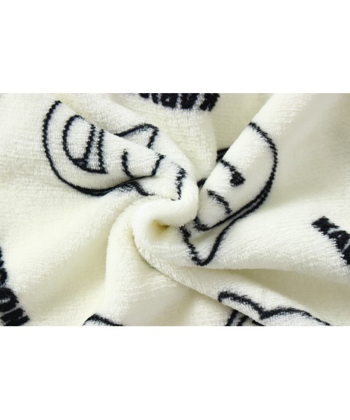 ポケットモンスター(ポケットモンスター)の「【完売】《ポケットモンスター》 ポケモン カビゴン フリース ルーム ジャケット ロング 着る毛布(ルームウェア/パジャマ・メンズ・エメラルド/アイボリー・L/M)」の5枚目の写真