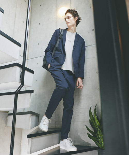 ABAHOUSE GRAY（アバハウスグレイ）の「【Lumiere】シルキー ダンボール ロゴ 半袖Tシャツ（Tシャツ/カットソー・メンズ・グレイッシュベージュ/チャコールグレー/グレイッシュブルー/ホワイト/グリーン/ダークグリーン/スモークピンク/ネイビー・46/48）」の9枚目の写真