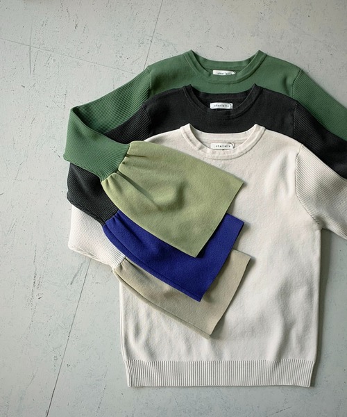 cheriella(シェリエラ)の「【cheriella】WEB限定配色フレアスリーブスウェットライクニット WEB LIMITED CONTRAST FLARE SLEEVE SWEAT-LIKE KNIT(ニット/セーター・レディース・カーキ/キナリ/ブラック×ブルー・M)」の18枚目の写真