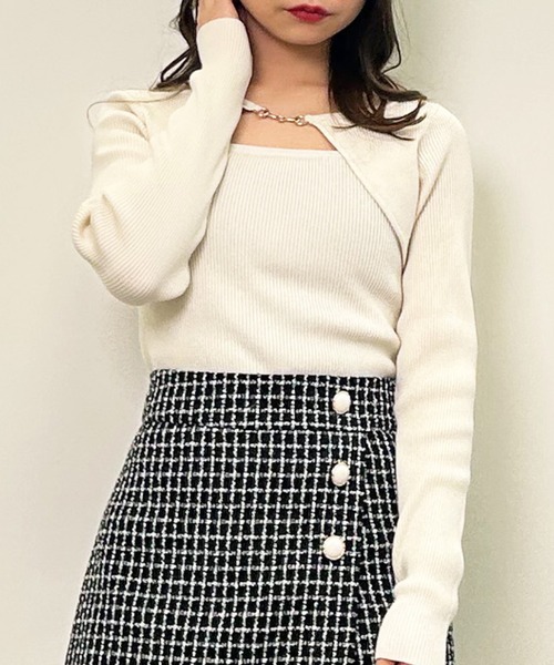 INGNI（イング）の「フロントビット付デコルテオープンニット（ニット/セーター・レディース・ブラック/サックスブルー/アイボリー/グレー系その他・M）」の9枚目の写真