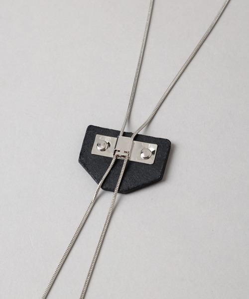 HARE（ハレ）の「レザーパーツループタイ(HARE)（ネックレス・メンズ・ブラック・FREE）」の4枚目の写真