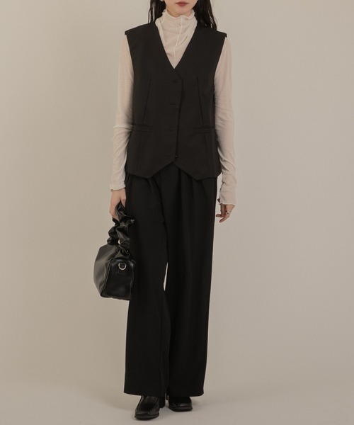 Jeudi（ジュディ）の「デザインベルトタックワイドスラックス（スラックス・レディース・ブラック/アイボリー/ネイビー・M/L/S）」の6枚目の写真