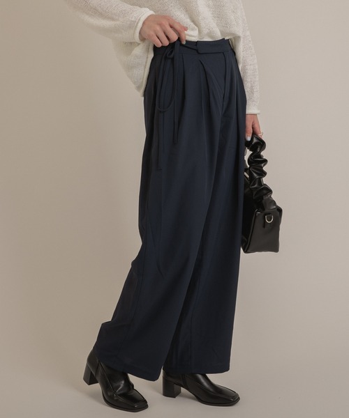 Jeudi（ジュディ）の「デザインベルトタックワイドスラックス（スラックス・レディース・ブラック/アイボリー/ネイビー・M/L/S）」の13枚目の写真