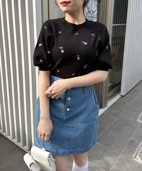 OLIVE des OLIVE（オリーブデオリーブ）の「花刺繍ニット（ニット/セーター・レディース・イエロー/ブラック/オフホワイト・FREE）」の13枚目の写真