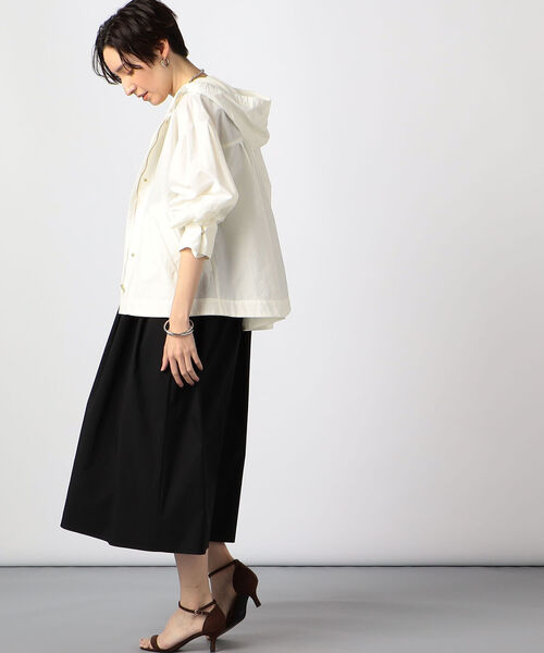 NOLLEY’S（ノーリーズ）の「シャーリングワンピース（ワンピース・レディース・グリーン系その他4/ブラック・38）」の4枚目の写真