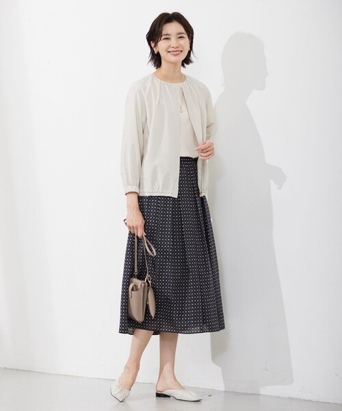 J.PRESS(ジェイプレス)の「【洗える・撥水】 Minotechライトタフタ ブルゾン(ブルゾン・レディース・ベージュ系/ブラック系/ブラウン系・11/9)」の9枚目の写真