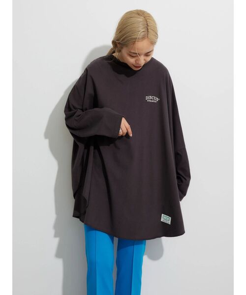 DISCUS ATHLETIC(ディスカス アスレチック)の「DISCUS ポンチョカットプルオーバー(Tシャツ/カットソー・レディース・ブルー/ブラック/ホワイト系その他・FREE)」の21枚目の写真