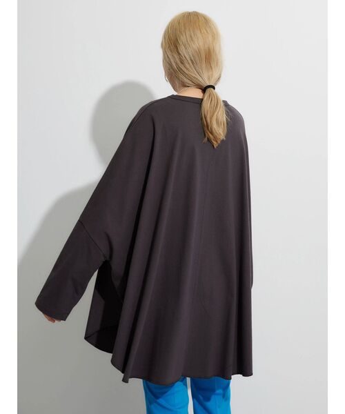 DISCUS ATHLETIC(ディスカス アスレチック)の「DISCUS ポンチョカットプルオーバー(Tシャツ/カットソー・レディース・ブルー/ブラック/ホワイト系その他・FREE)」の22枚目の写真